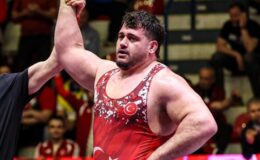 Rıza Kayaalp, 13. kez Avrupa şampiyonu olarak dünya rekoru kırdı!